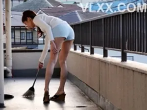 CAWD-338 Tôi gặp rắc rối khi chị gái và em gái kẹp tôi giữa ngực của họ. Mizuhara Misono Himezaki