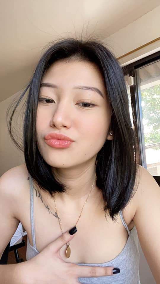 Nữ tiếp viên dương vật không bị cơ trưởng chuốc thuốc kích dục trong một chuyến công tác