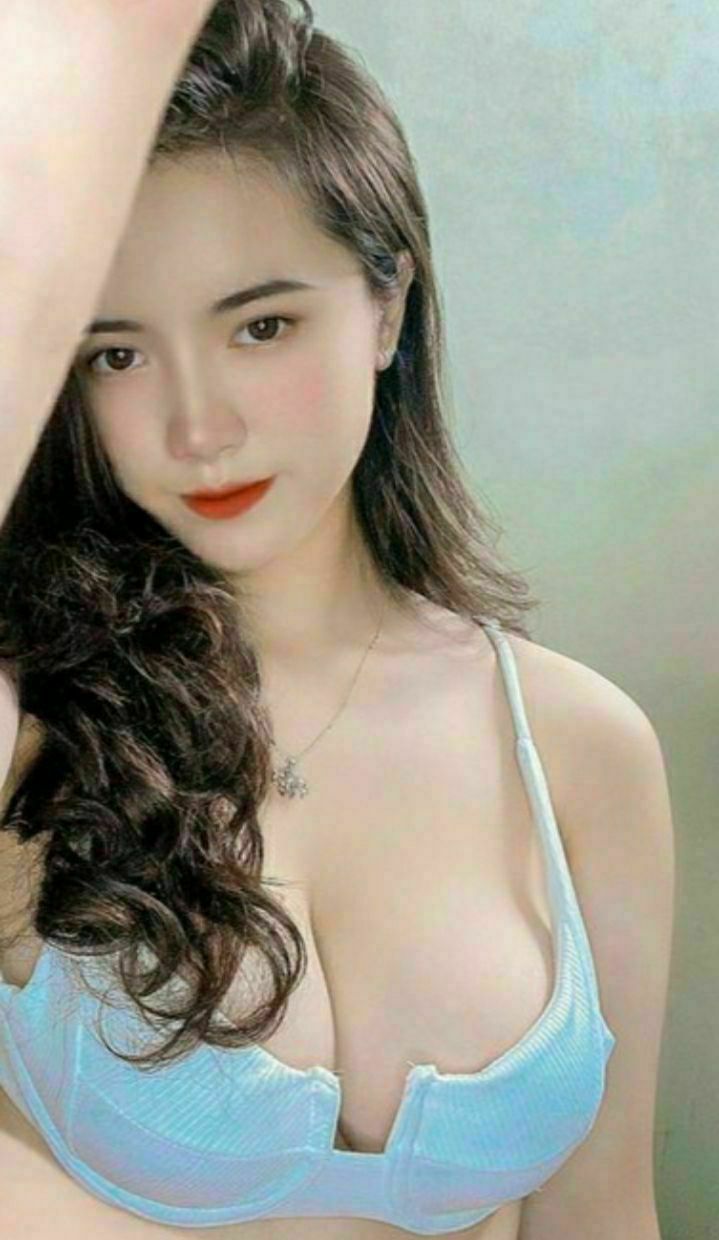 Gã chồng trở về nhà chứng kiến người vợ đang ngồi trên anh trai… mà nhúng